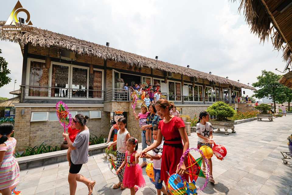 Tổ chức team building