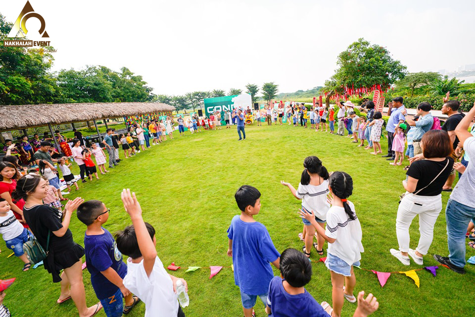 Tổ chức team building