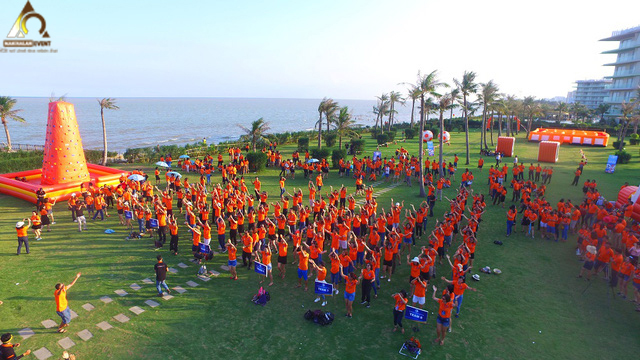 tổ chức team building cho học sinh